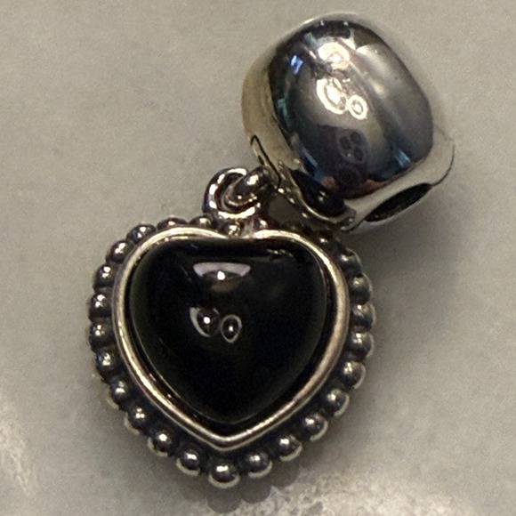 Authentic Pandora Black Onyx Silver Heart Retired Bracelet Clip Charm - Picture 3 of 5